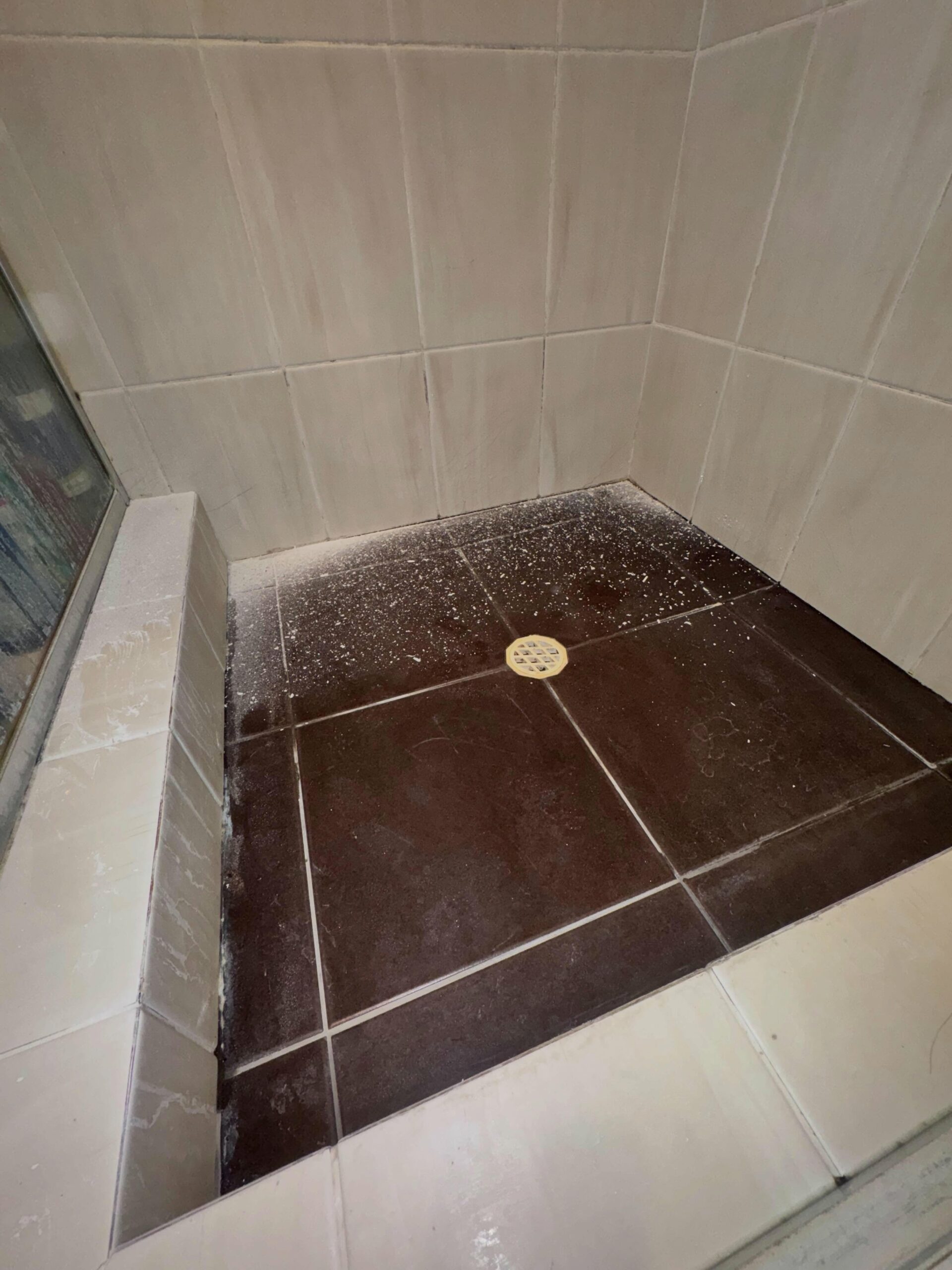 An old leaking shower in Westminster fixed in no time by Regrouting Rescue
